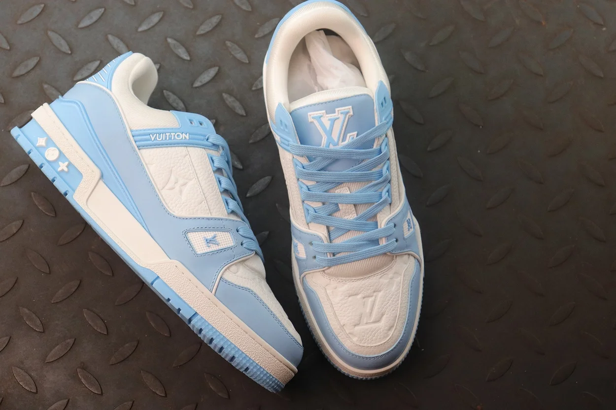루이비통 LV 트레이너 스니커즈 블루 시엘