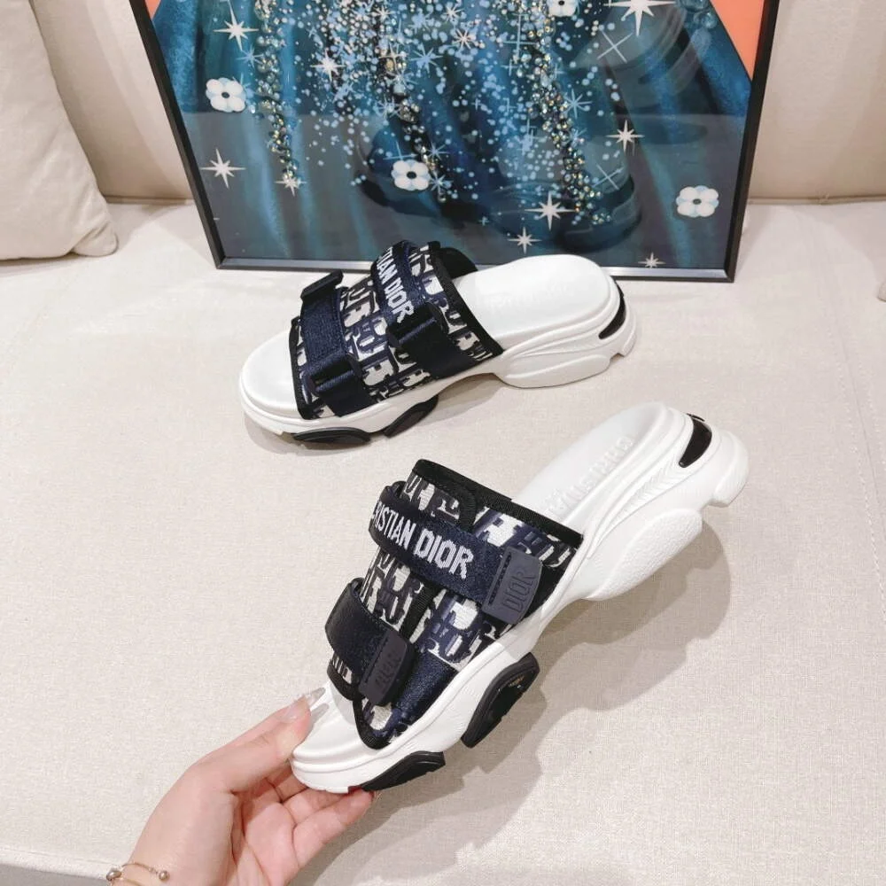 디올 D-WANDER 딥 블루 오블리크 테크니컬 패브릭 샌들