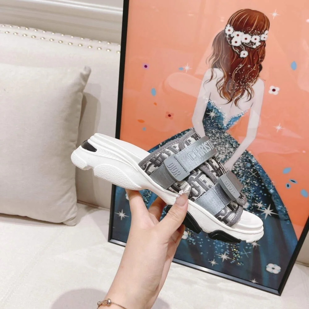 디올 D 완더 뮬 그레이