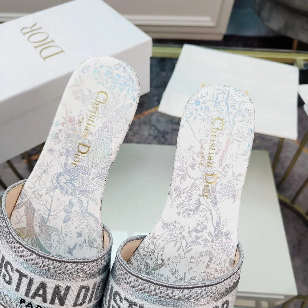 디올 그레이 자수 코튼 DWAY 뮬