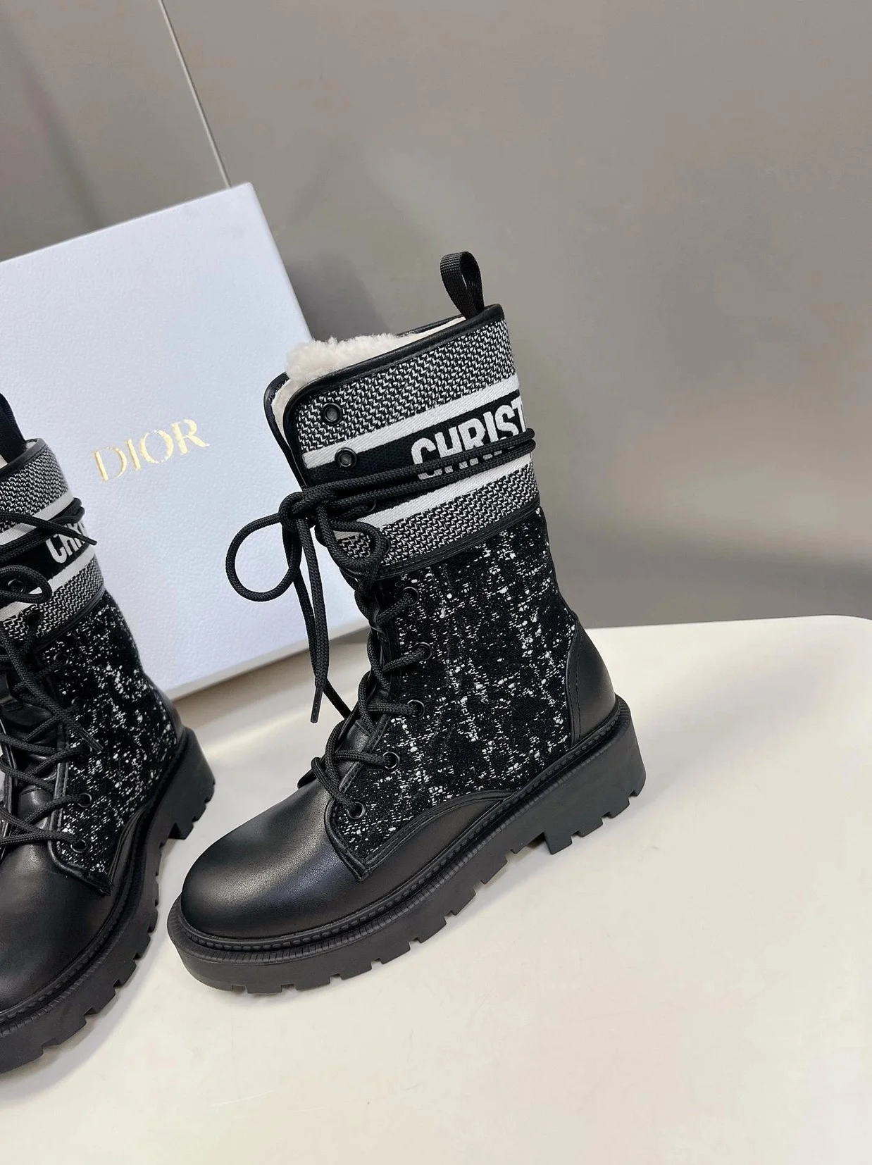 디올 D-MAJOR 트위드 앵클 부츠