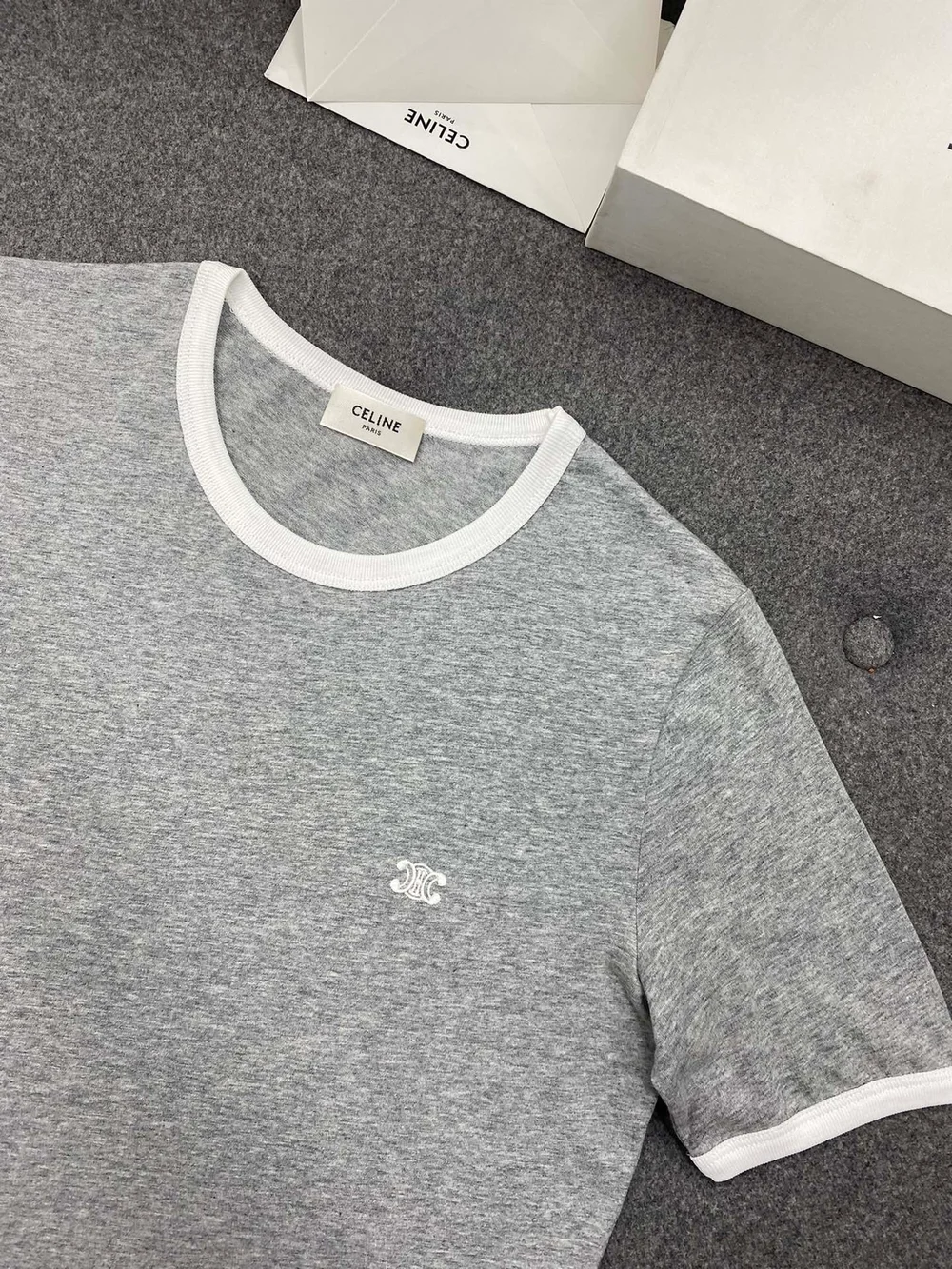셀린느 70'S 트리옹프 코튼 저지 티셔츠 그레이