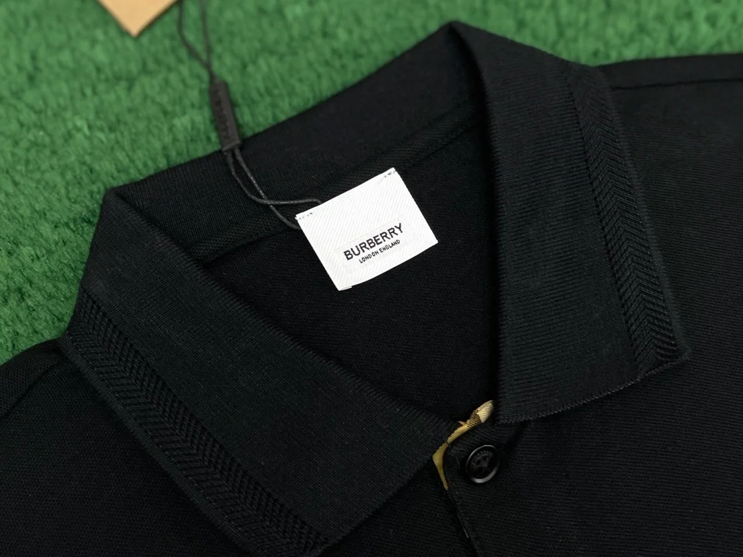 버버리 코튼 폴로 셔츠 블랙