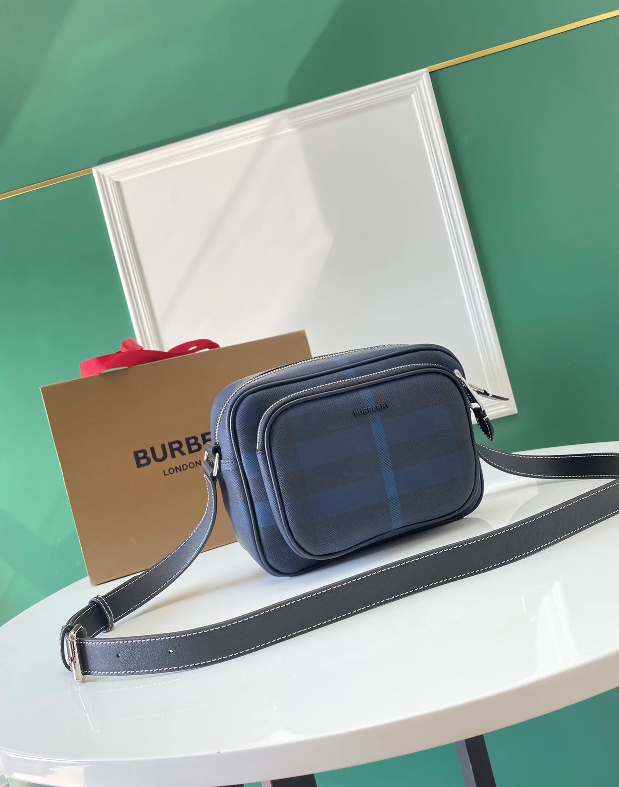 버버리 패디 체크 가방