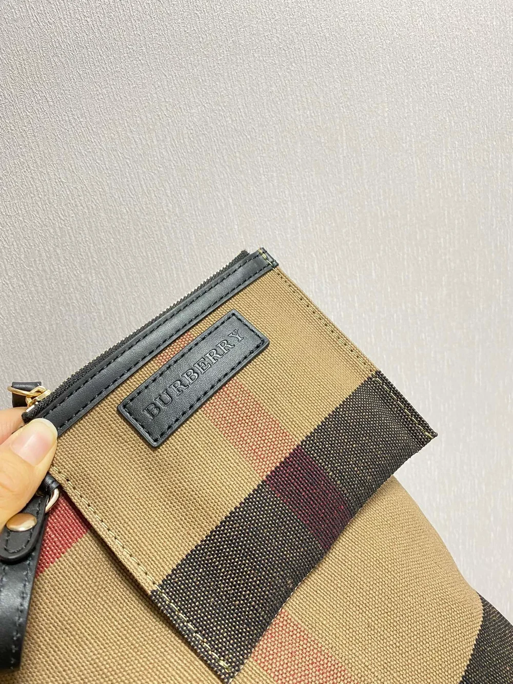 버버리 스몰 캔버스 애쉬비 호보백