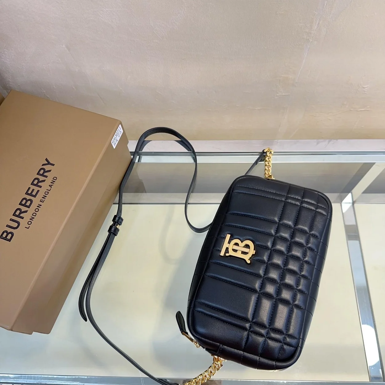 버버리 롤라 카메라 백 블랙