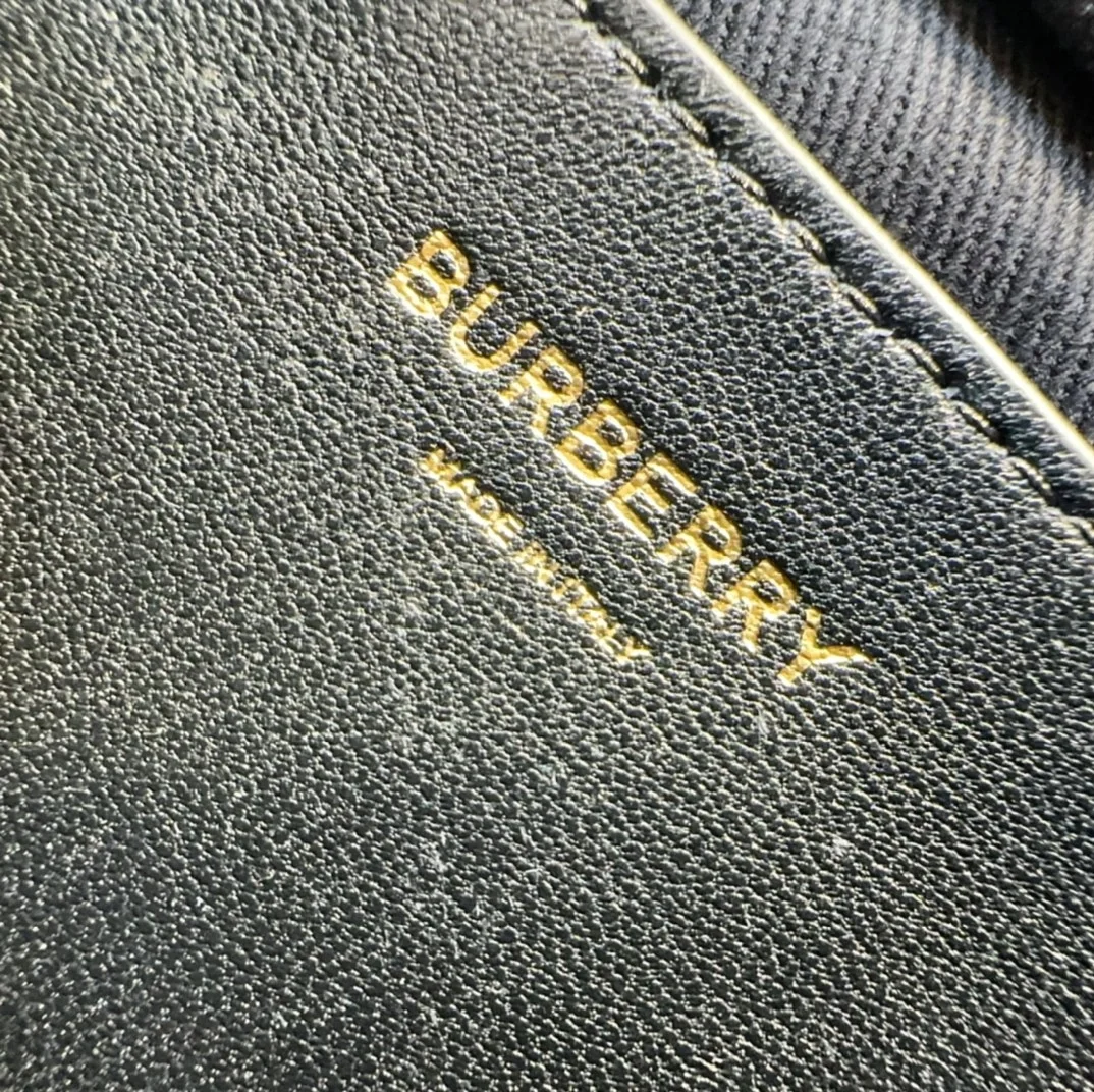 버버리 롤라 카메라 백 블랙