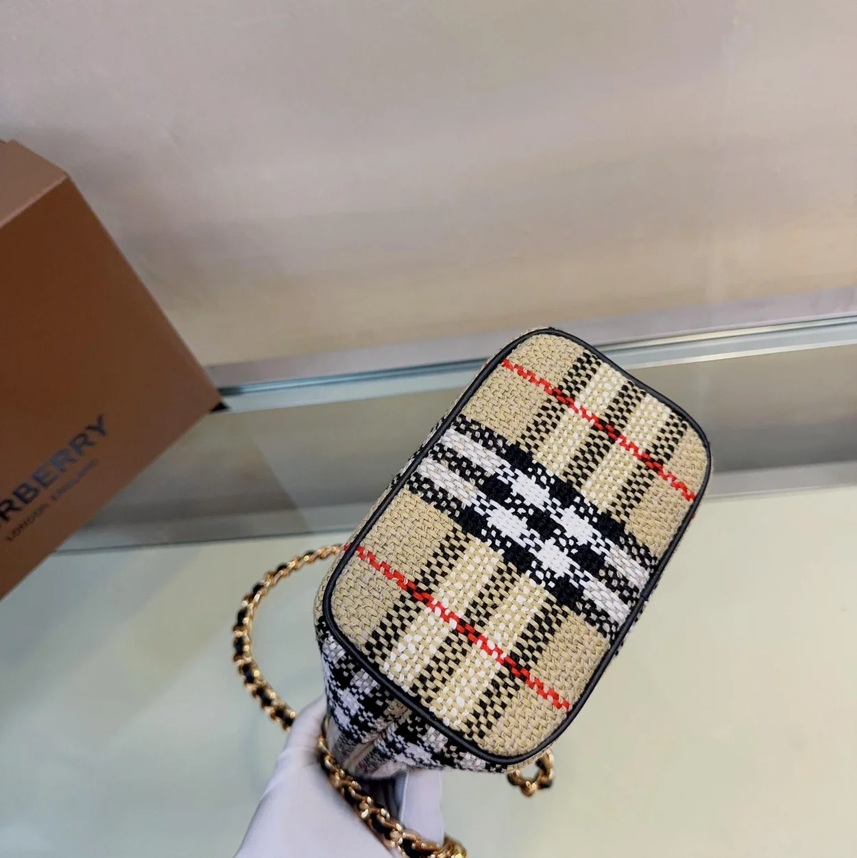 버버리 롤라 빈티지 체크 부클레 버킷백