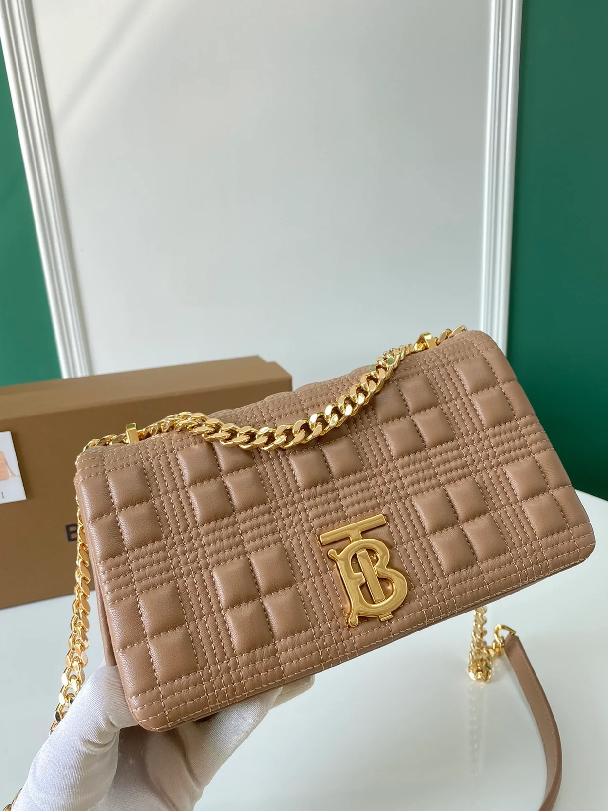 버버리 스몰 퀄팅 롤라백