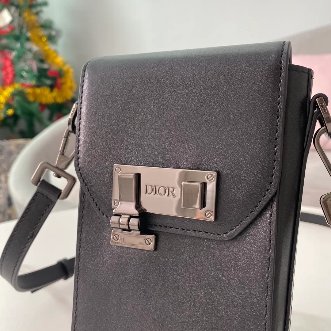 디올 버티컬 파우치 블랙