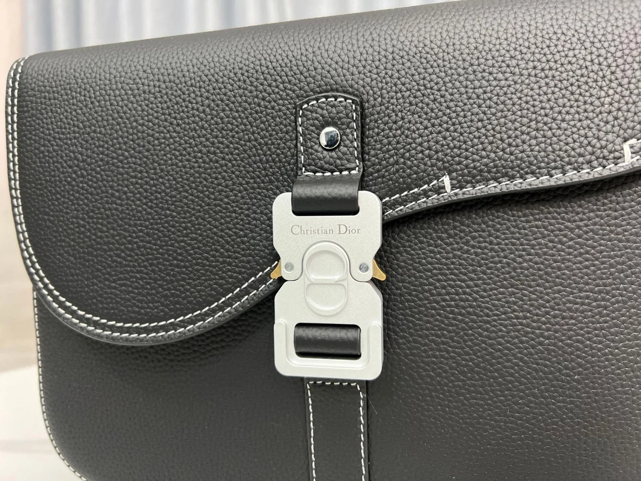 디올 새들 A4 파우치 클러치 백 블랙