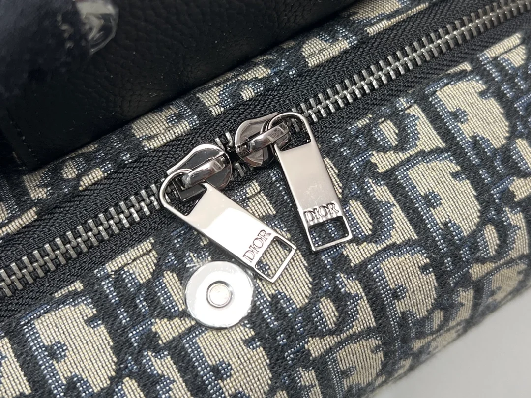 디올 Lingot 토일레트리 케이스