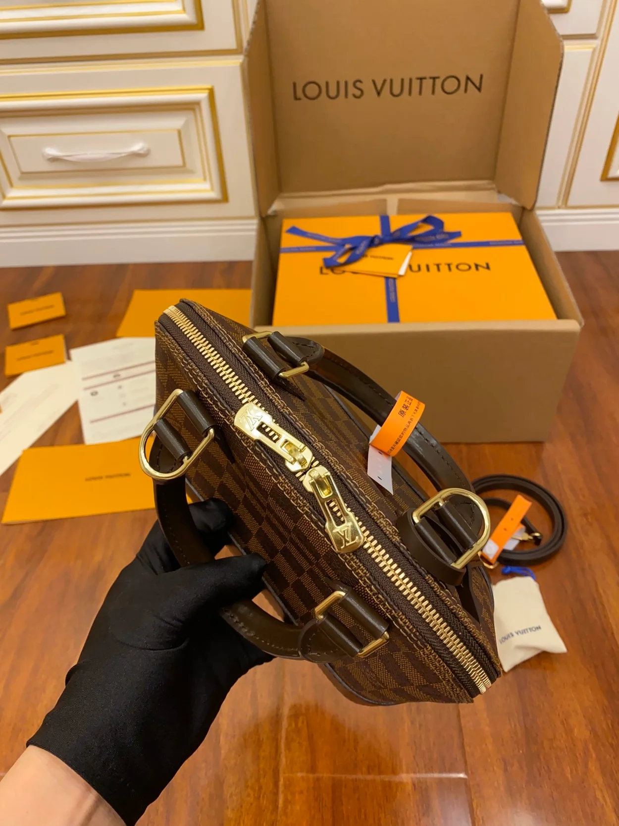 루이비통 알마 BB 다미에 에벤 N41221