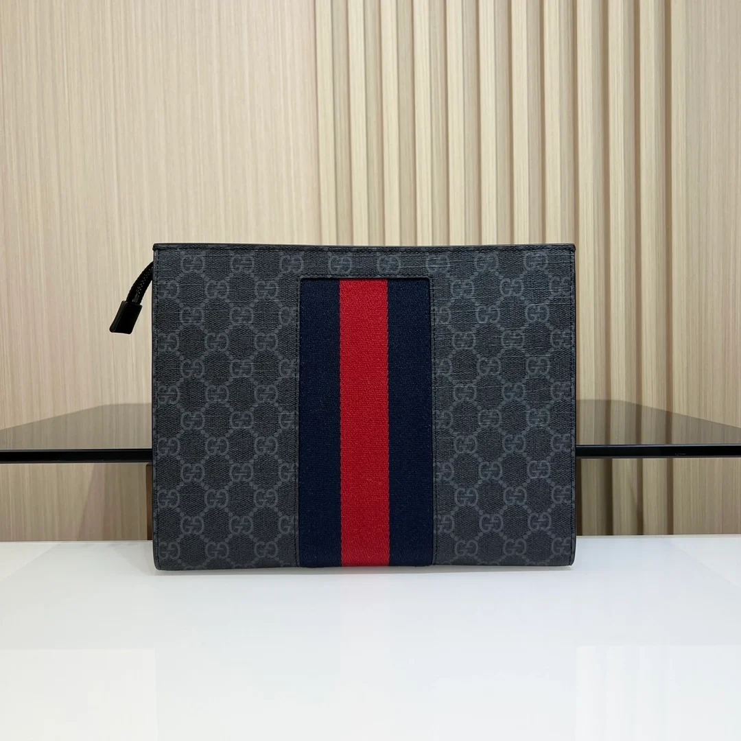 구찌 GG 수프림 캔버스 웹 파우치