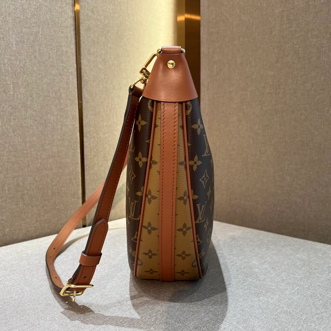 루이비통 모노그램 루프 호보백 M46311