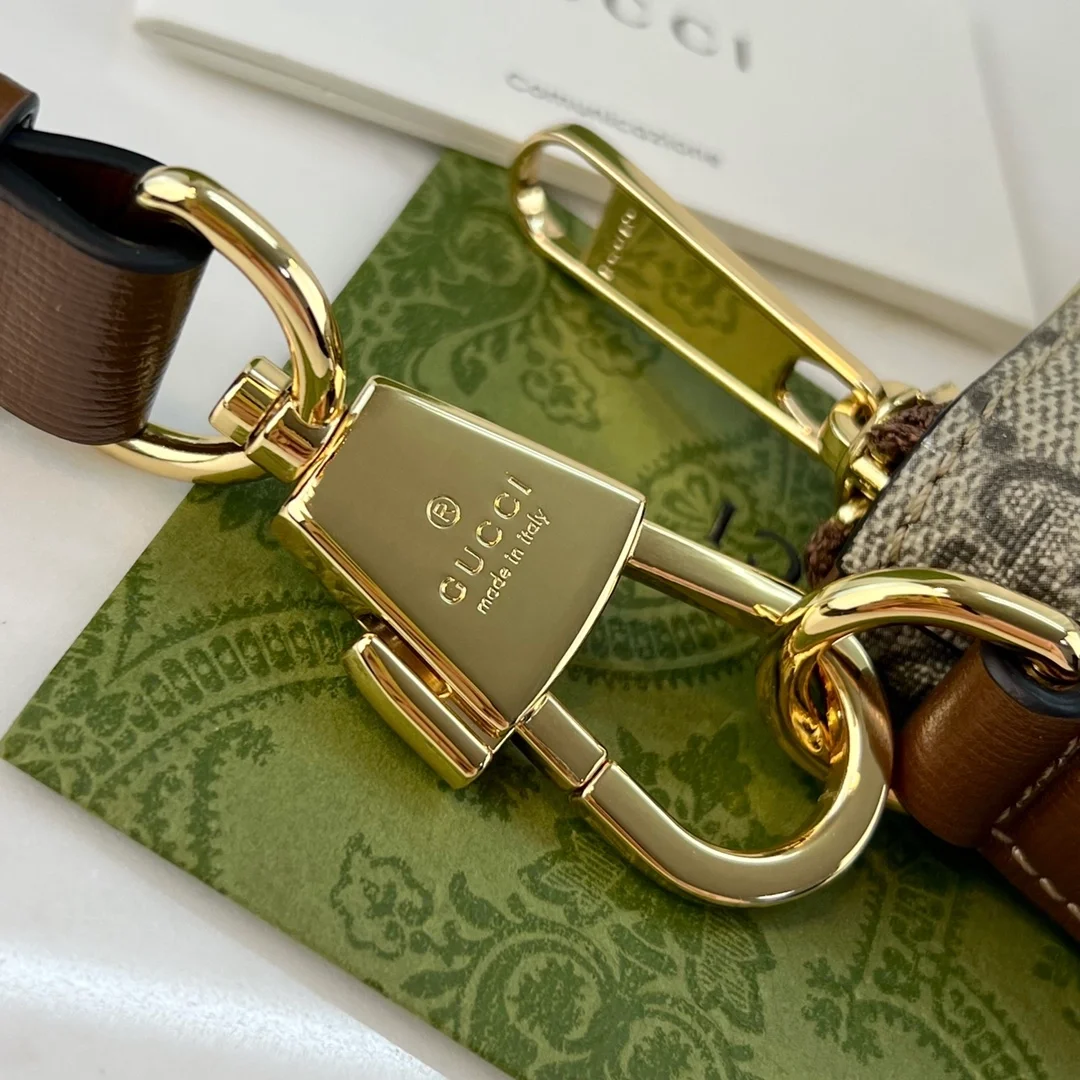 구찌 인터로킹 GG 메신저백 베이지