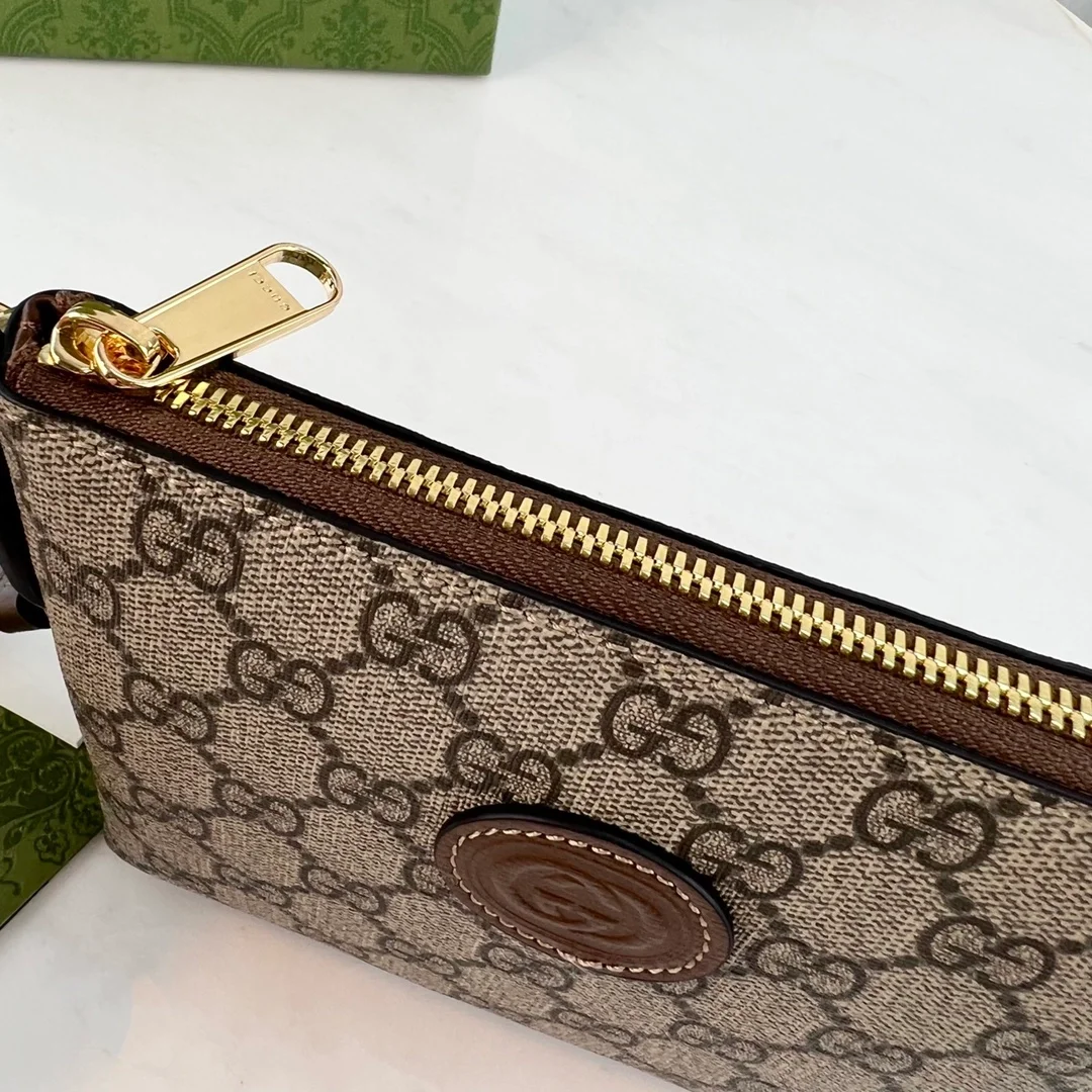 구찌 인터로킹 GG 메신저백 베이지