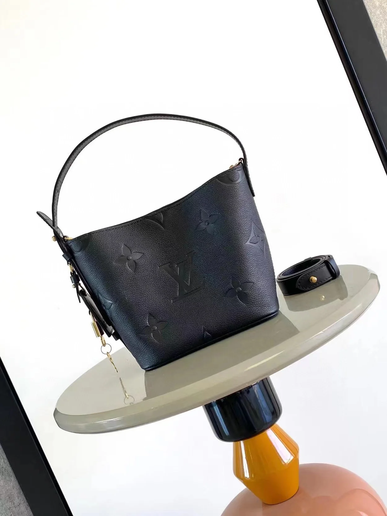 루이비통 올 인 BB M13480