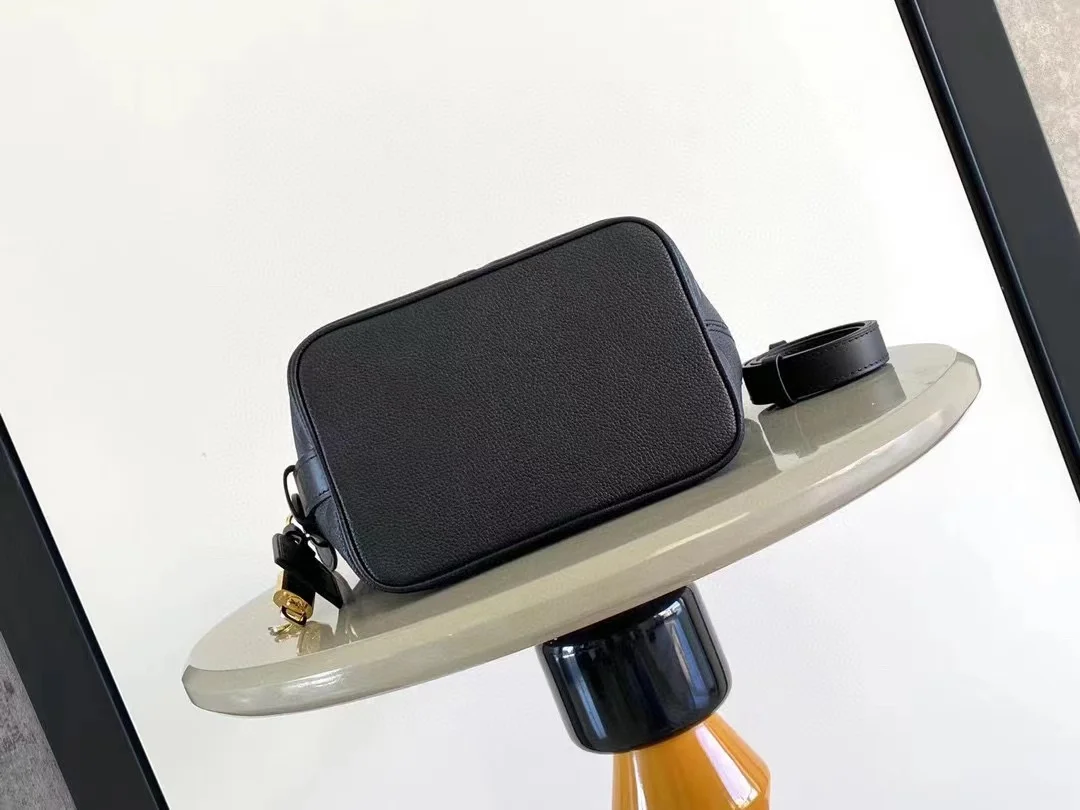 루이비통 올 인 BB M13480