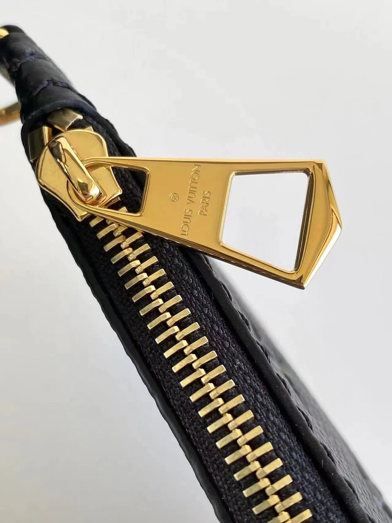 루이비통 올 인 BB M13480