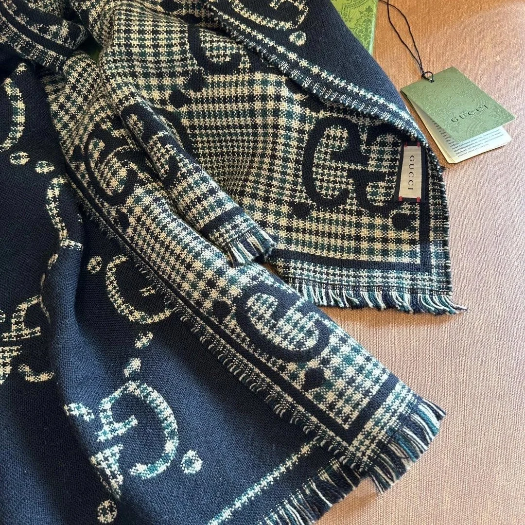 구찌 체크 GG 울 블랙 멀티컬러 스카프