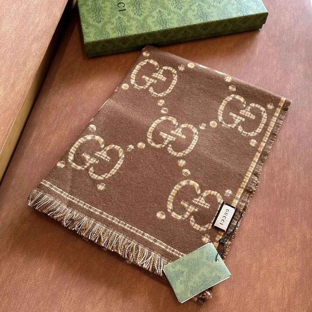 구찌 GG 체크 울 브라운 베이지 스카프