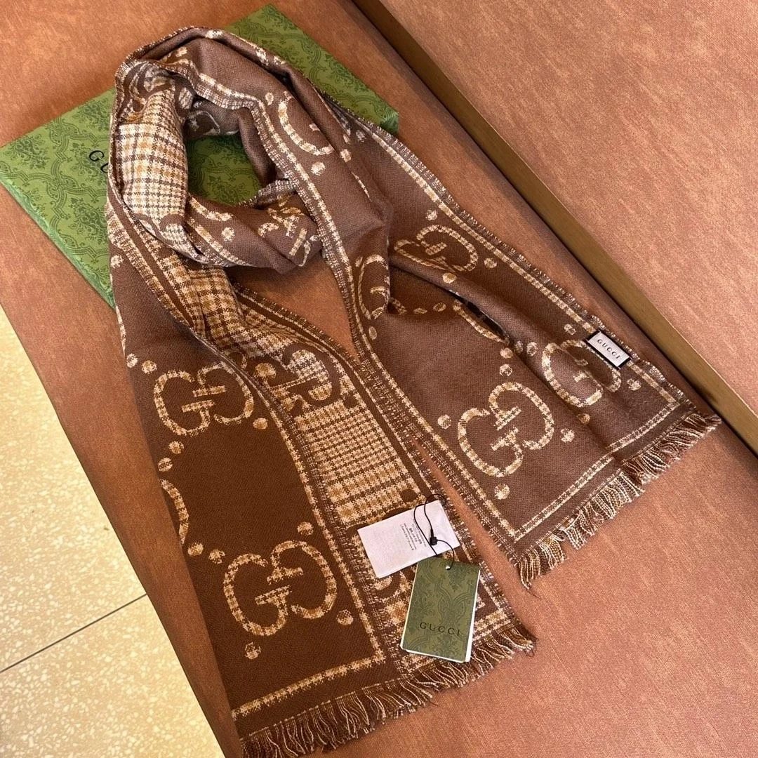 구찌 GG 체크 울 브라운 베이지 스카프