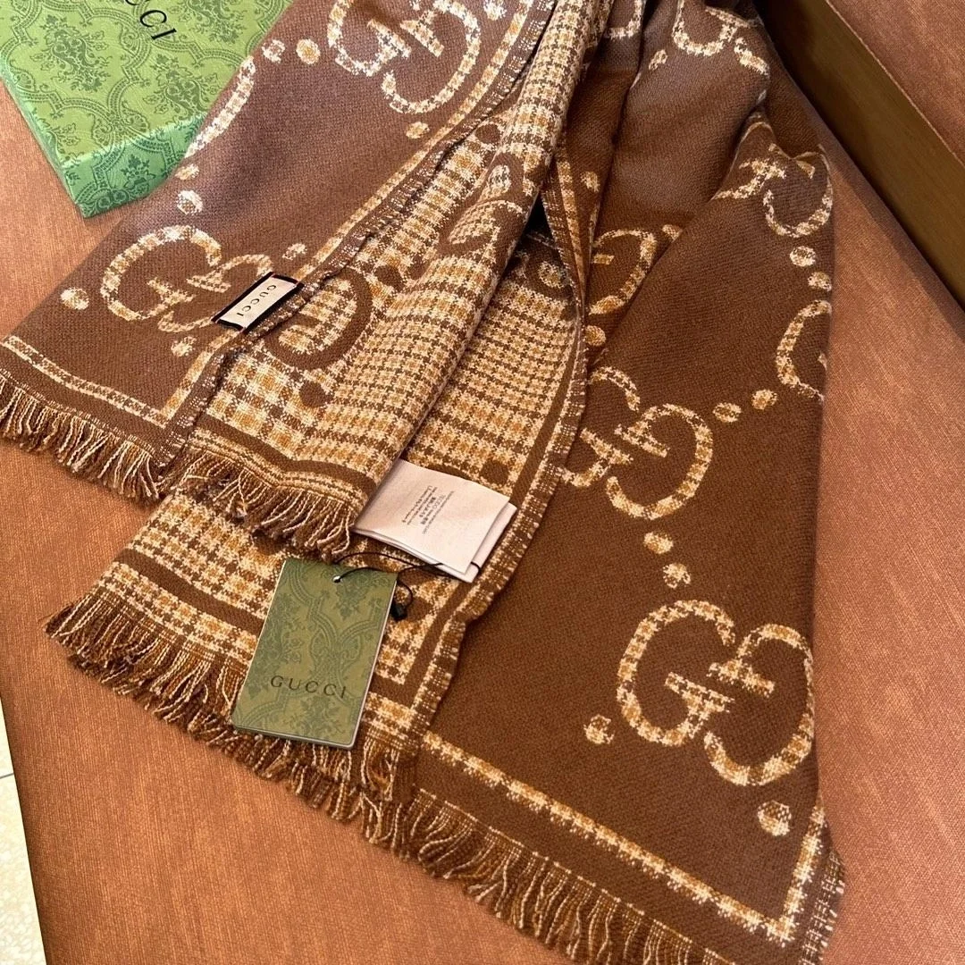 구찌 GG 체크 울 브라운 베이지 스카프