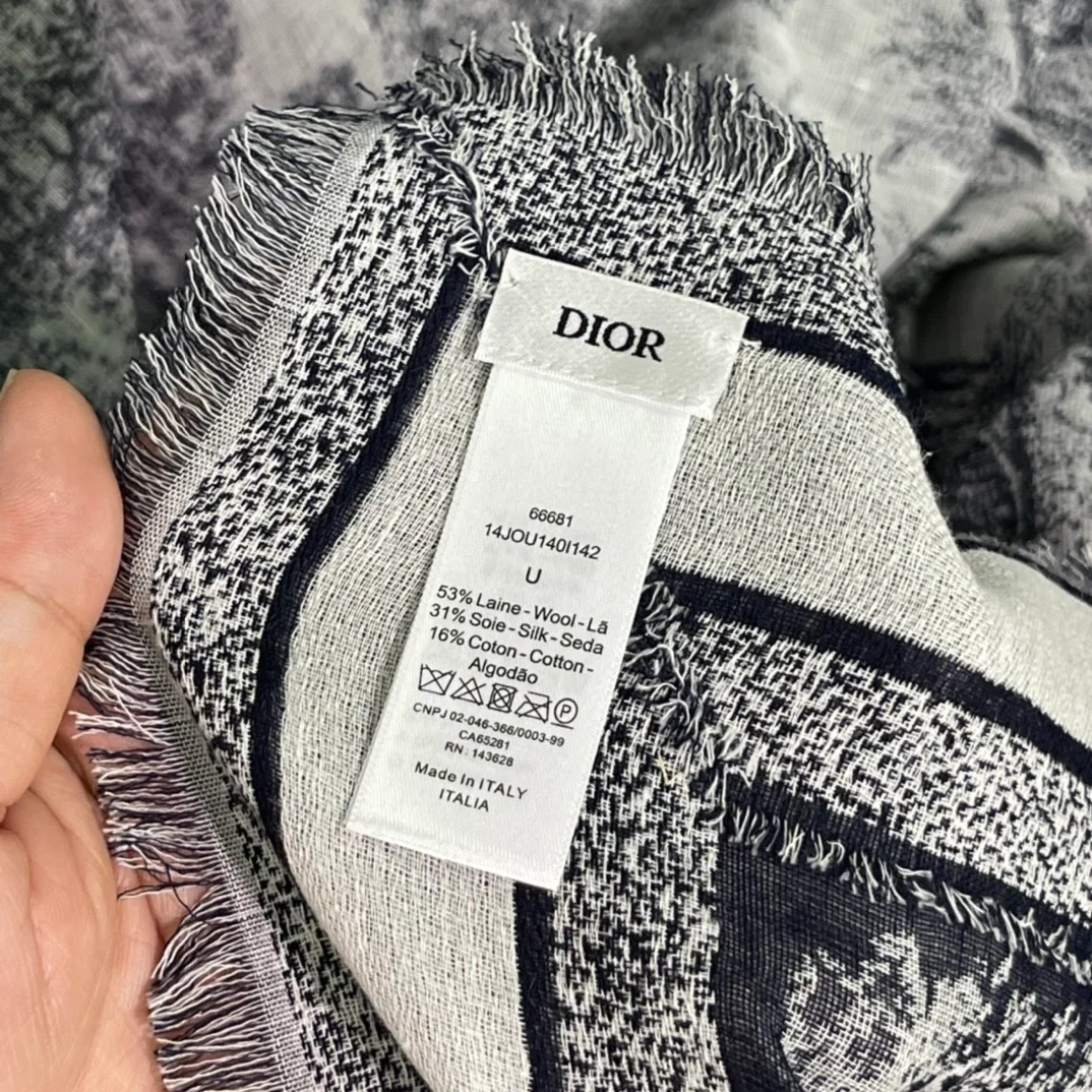 디올 토일 드 쥬이 숄 머플러