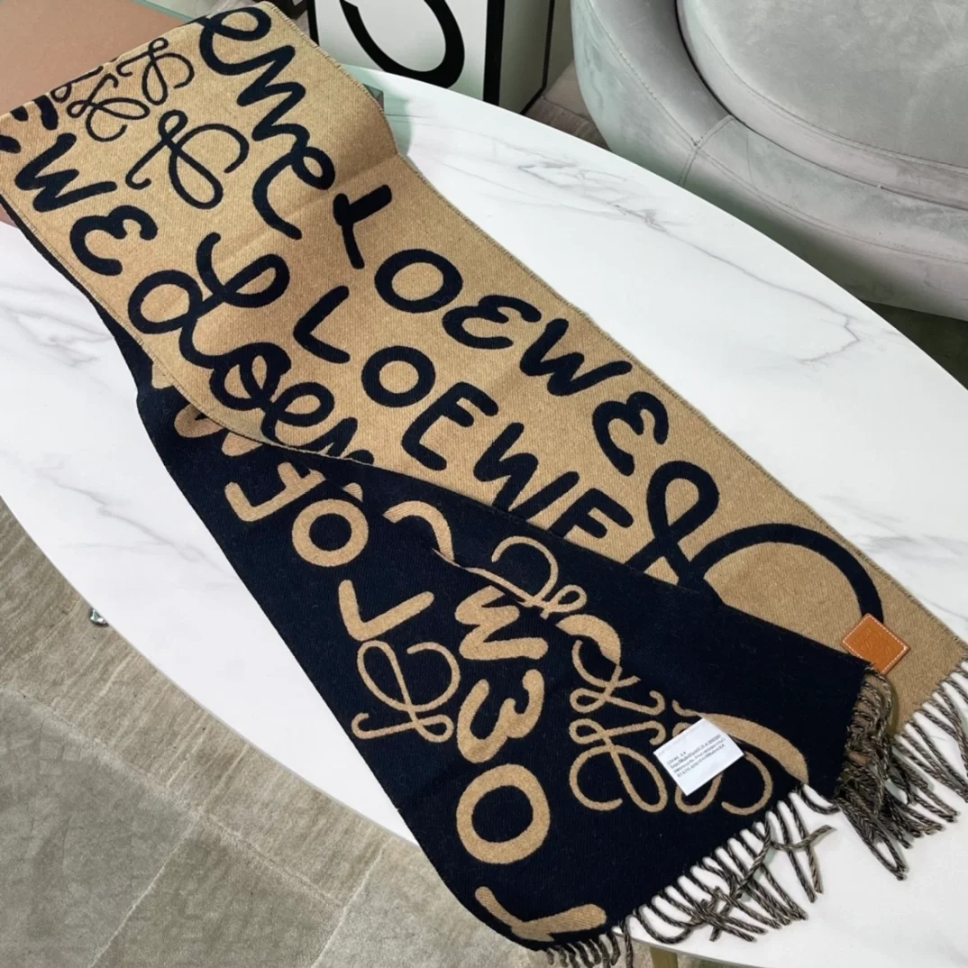 로에베 애너그램 패치 캐시미어 머플러