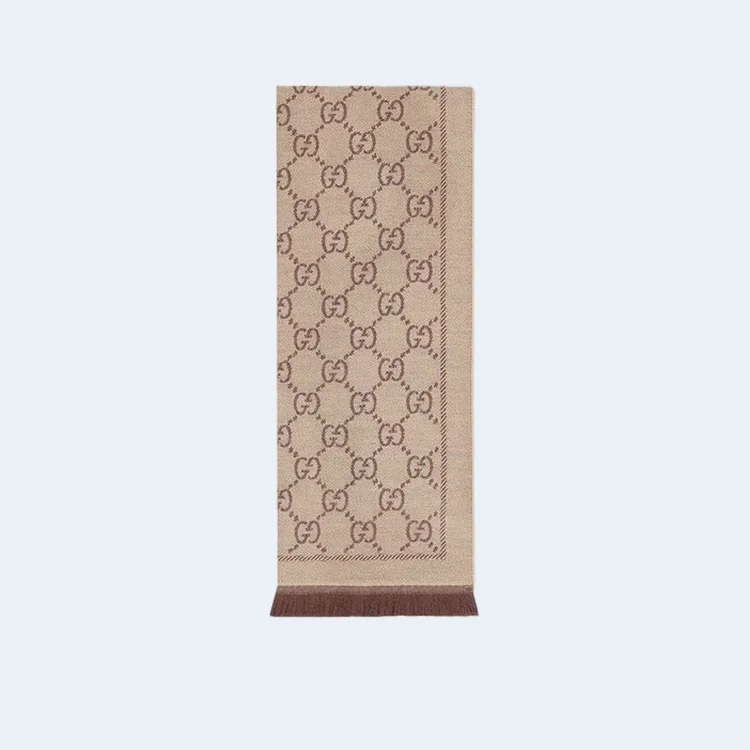 구찌 GG 자카드 니트 머플러