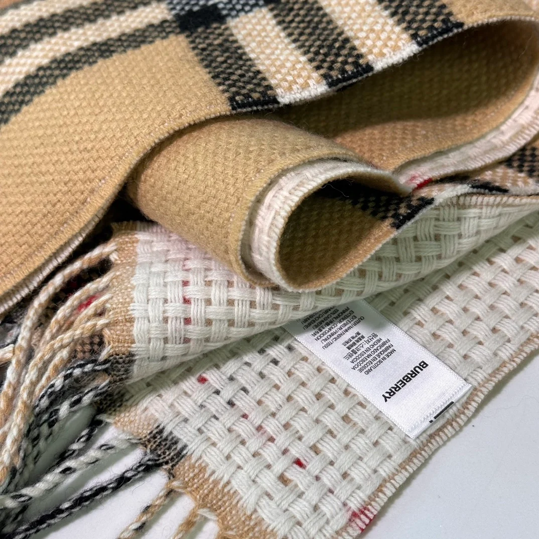 버버리 몽타주 체크 울 캐시미어 스카프