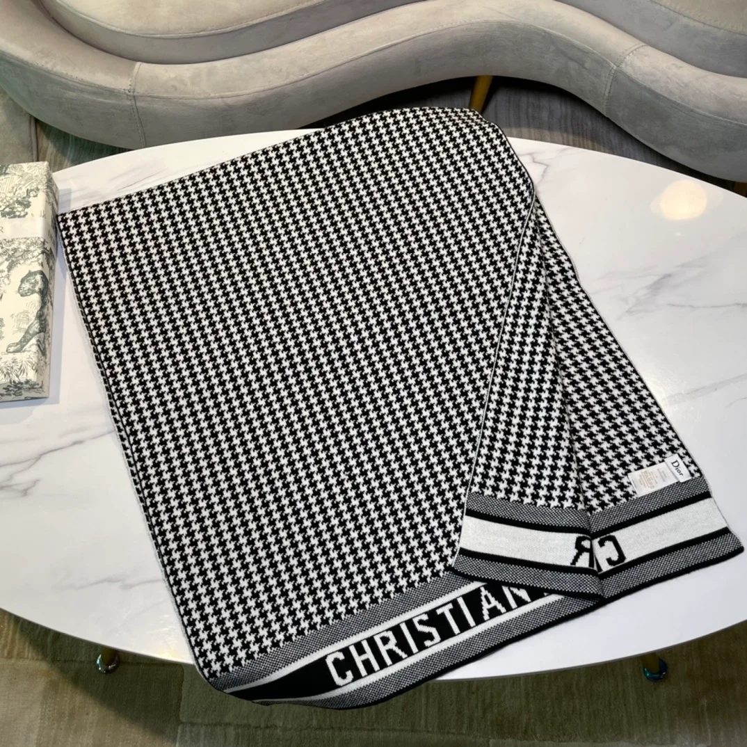 디올 30 몽테인 스카프 블랙&화이트