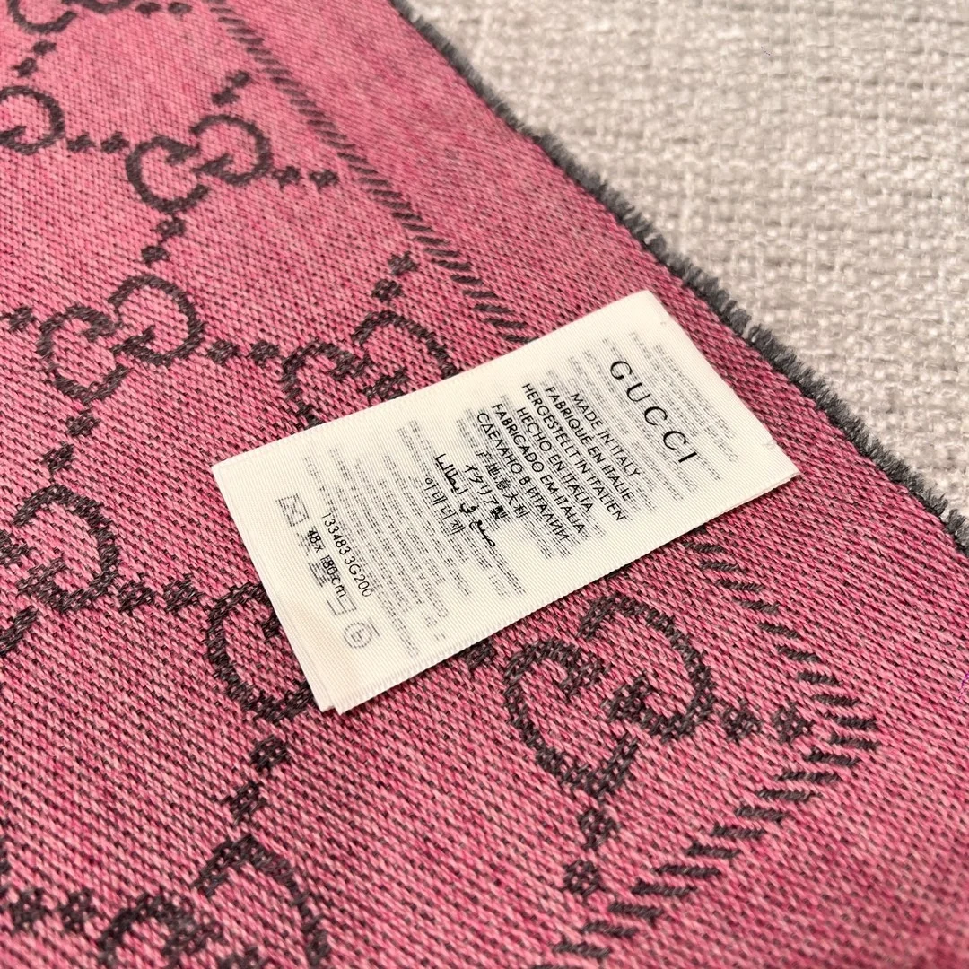 구찌 GG 자카드 머플러 핑크