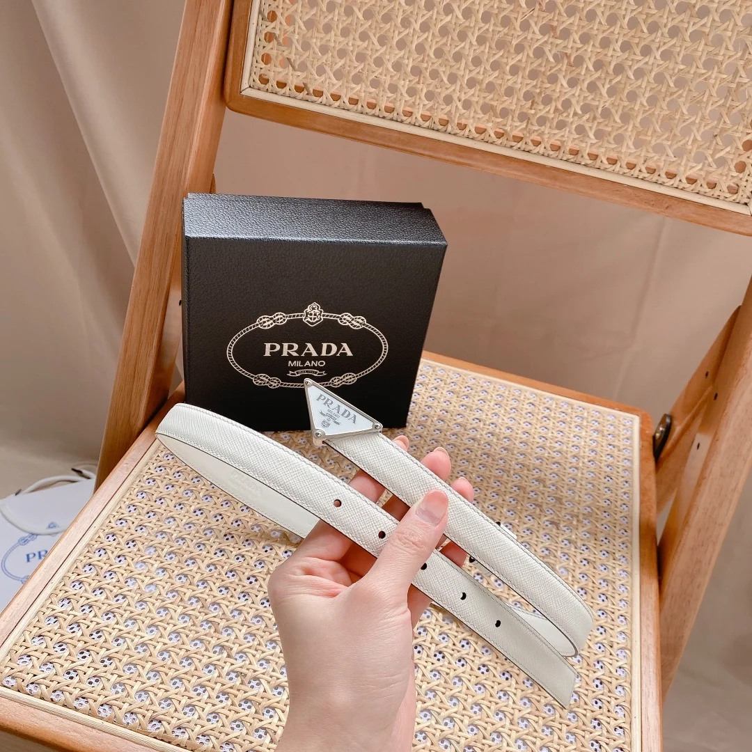 프라다 사피아노 가죽 벨트 화이트
