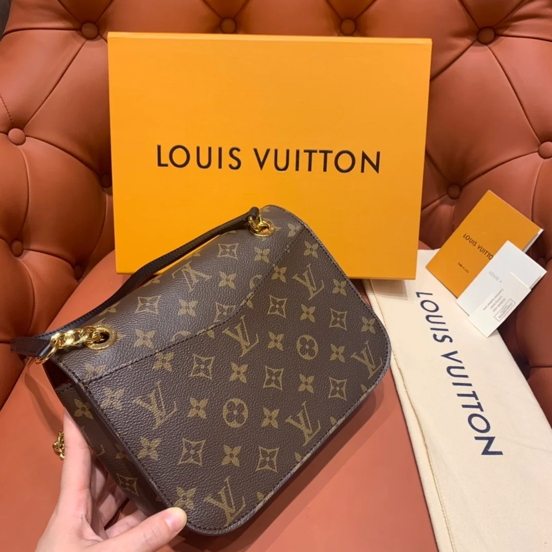 루이비통 파시 모노그램 M45592