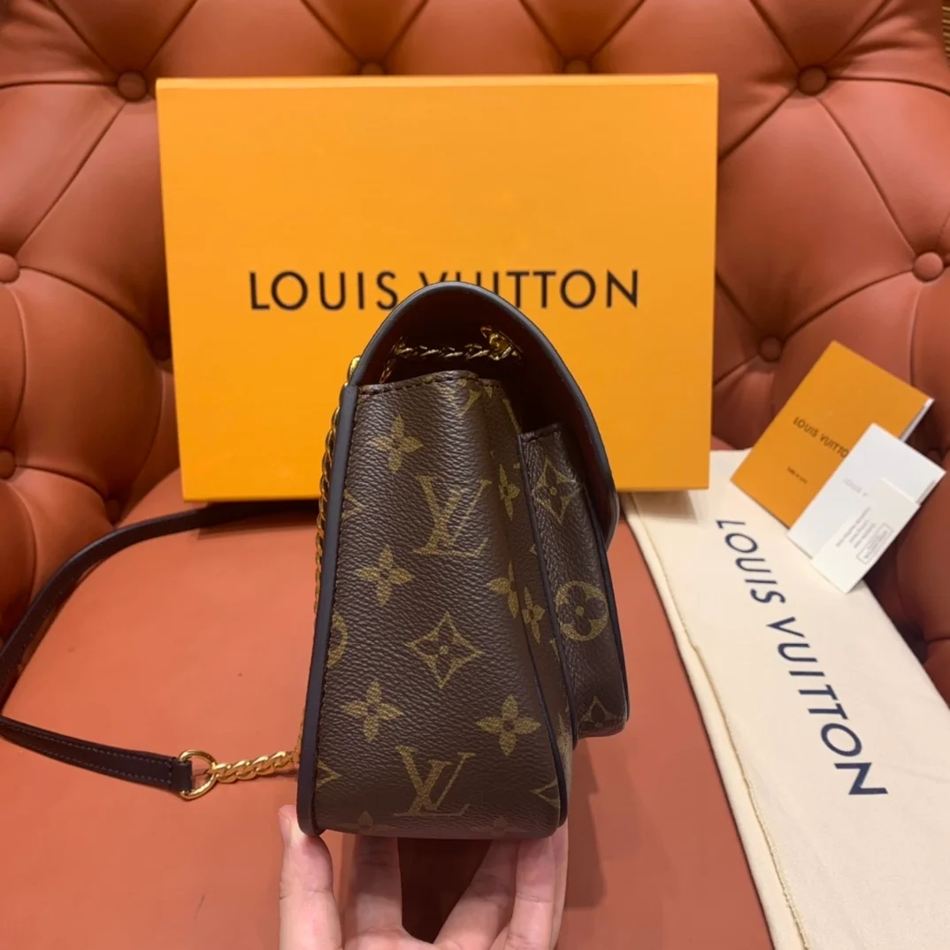 루이비통 파시 모노그램 M45592