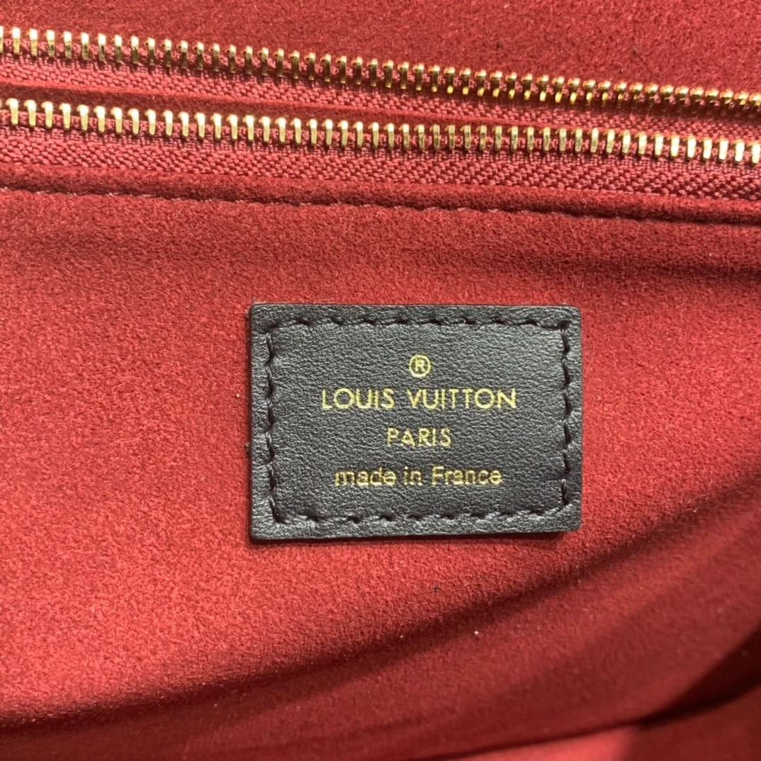 루이비통 파시 모노그램 M45592