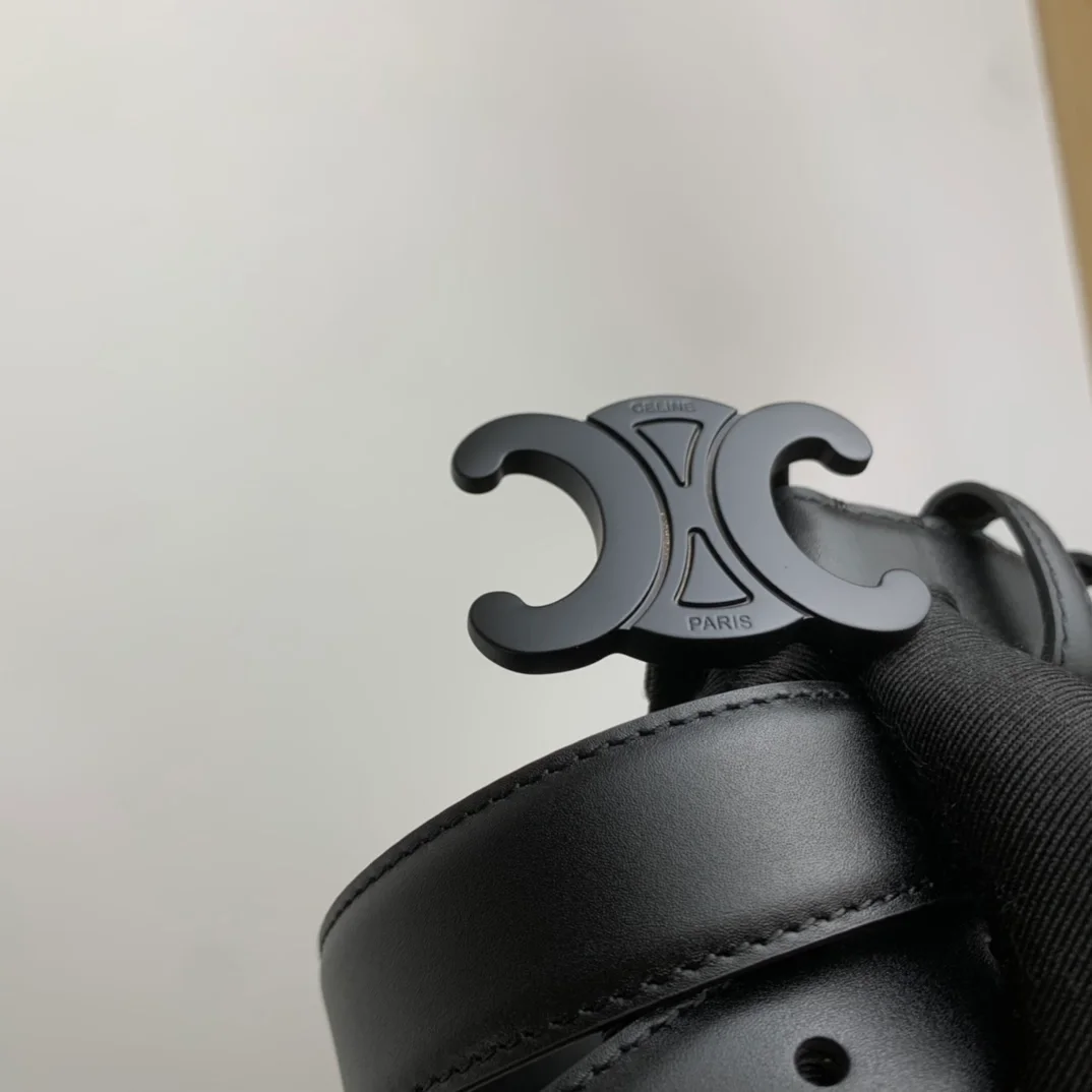 셀린느 미디엄 퀴어 트리옹프 벨트 블랙 25mm