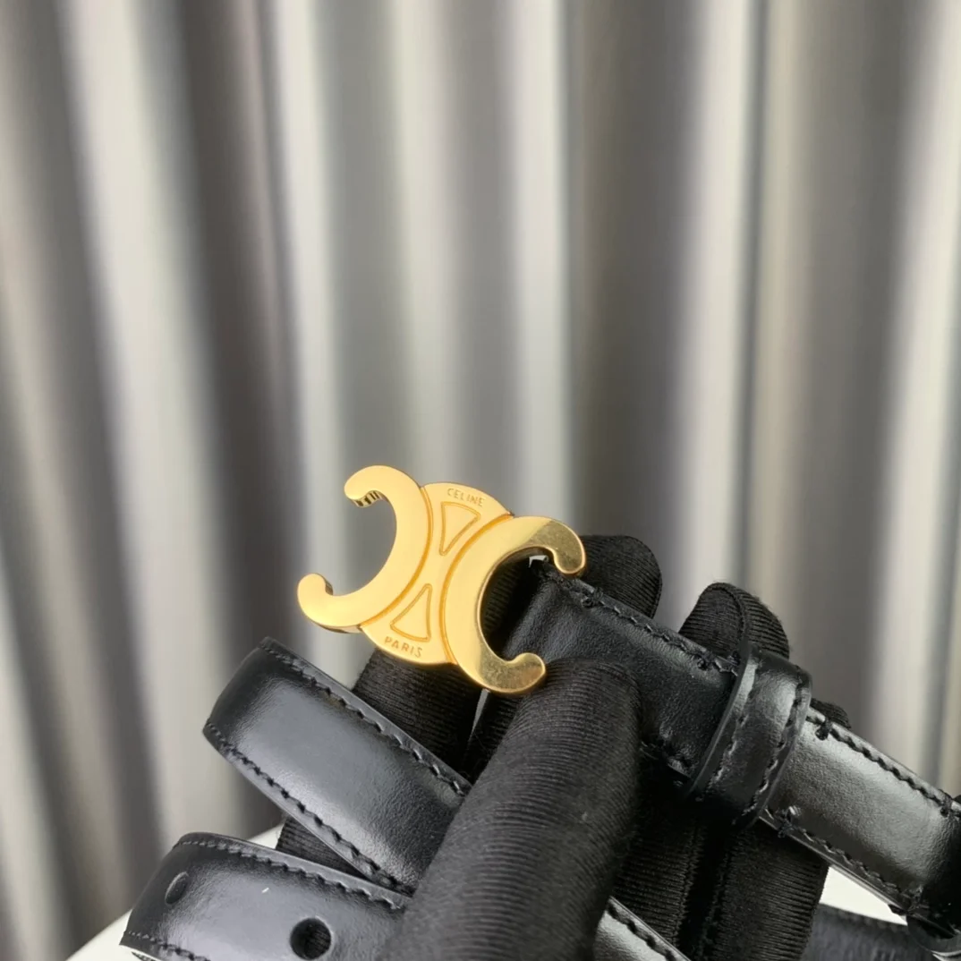 셀린느 스몰 트리옹프 벨트 블랙 18mm