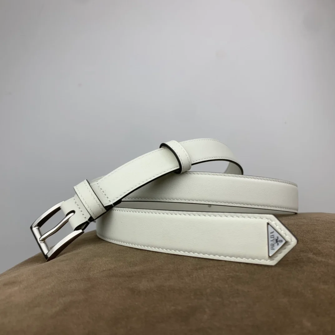 프라다 트라이앵글 로고 가죽 벨트 화이트 25mm
