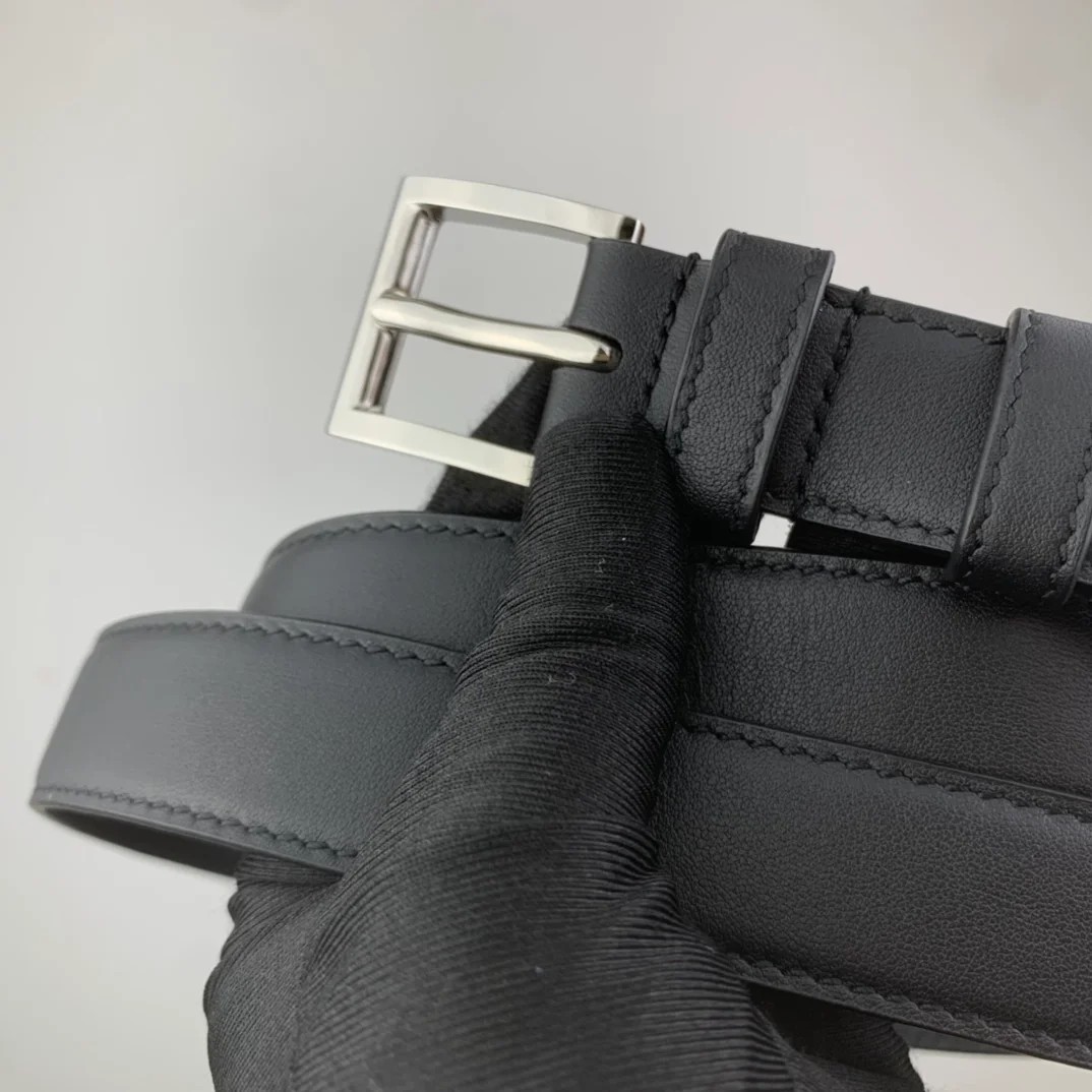 프라다 트라이앵글 로고 가죽 벨트 블랙 25mm