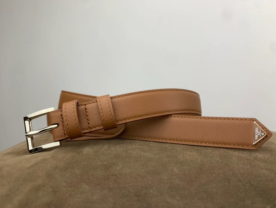프라다 트라이앵글 로고 가죽 벨트 브라운 25mm