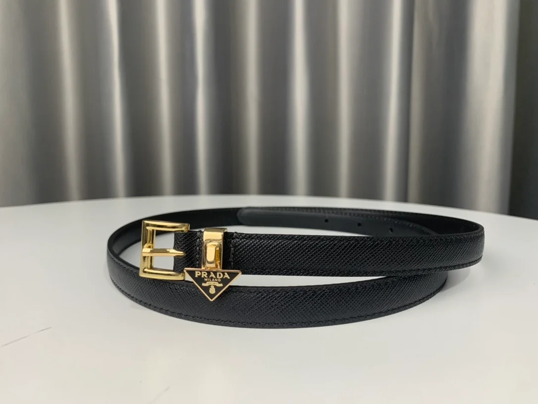 프라다 사피아노 레더 벨트 블랙 15mm