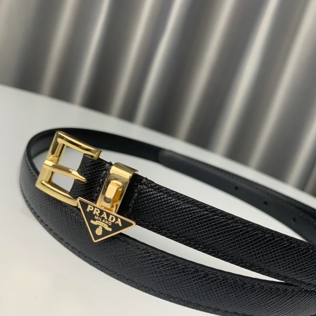 프라다 사피아노 레더 벨트 블랙 15mm