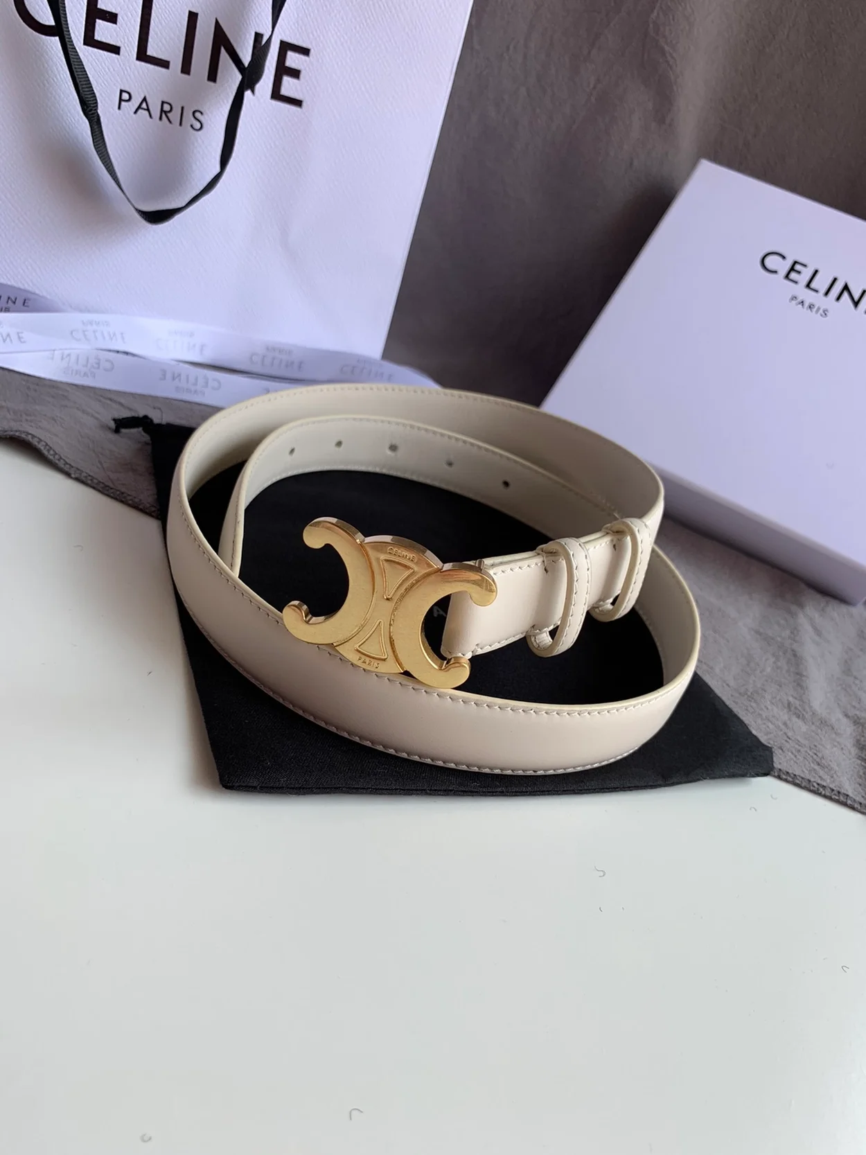 셀린느 미디엄 트리옹프 벨트 화이트 25mm