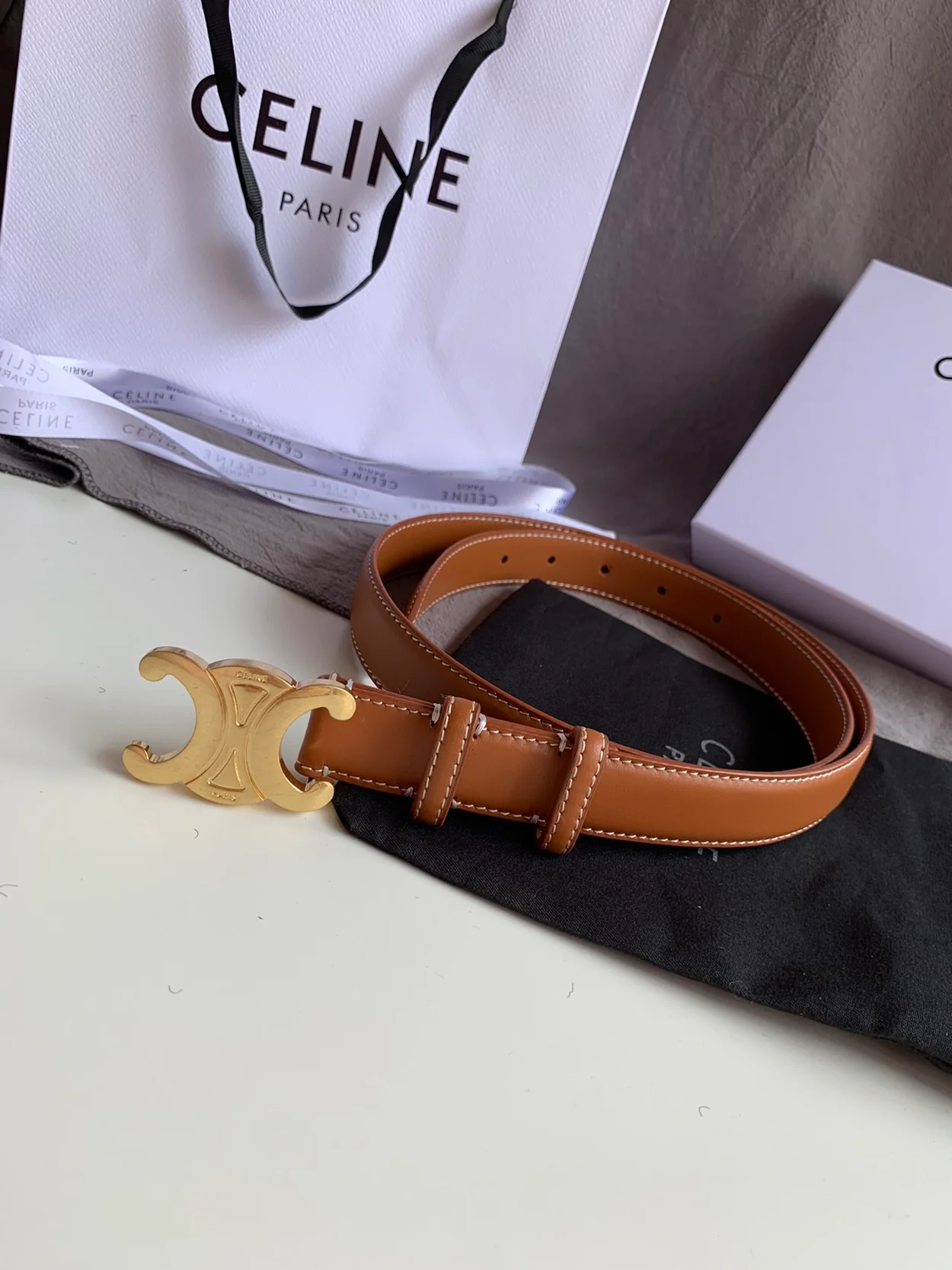 셀린느 미디엄 트리옹프 벨트 탠 25mm