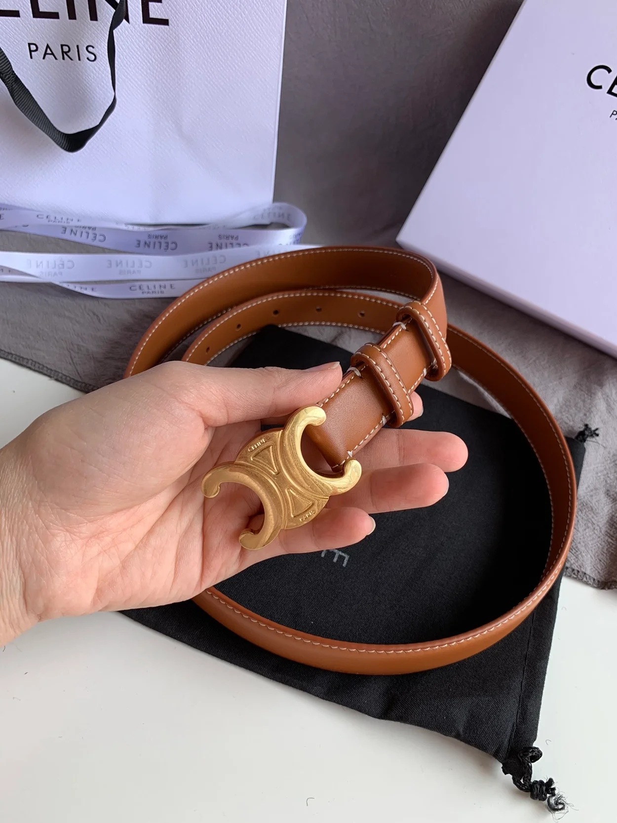 셀린느 미디엄 트리옹프 벨트 탠 25mm