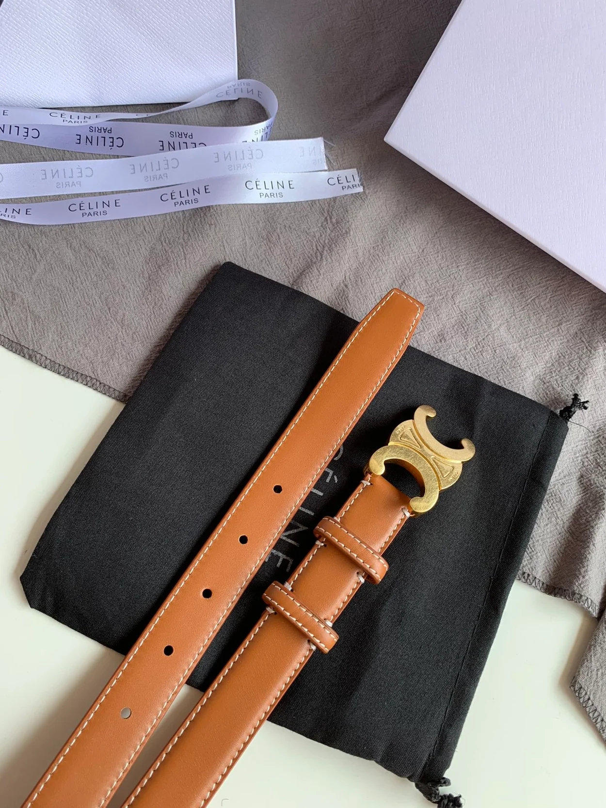 셀린느 미디엄 트리옹프 벨트 탠 25mm