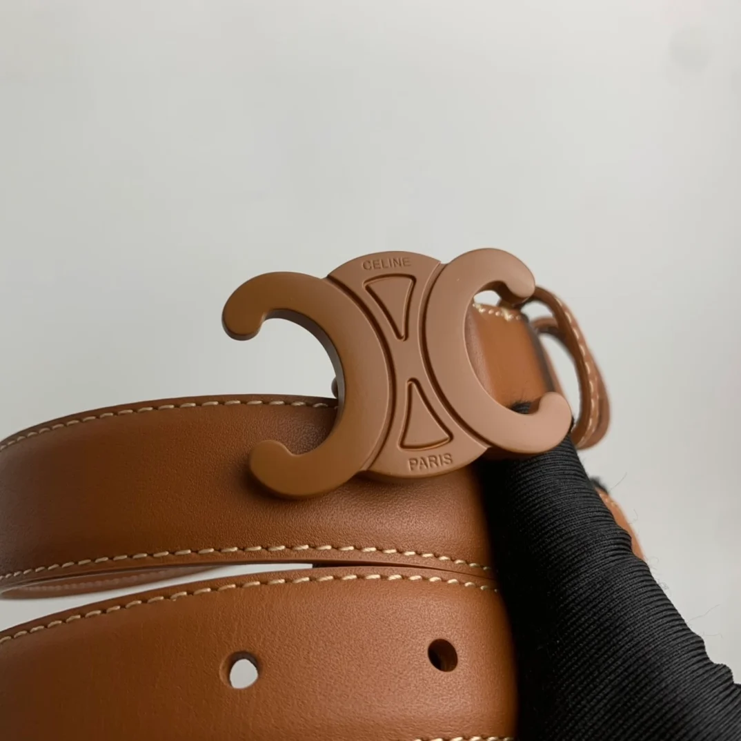 셀린느 미디엄 퀴어 트리옹프 벨트 탠 25mm